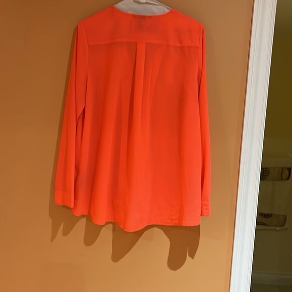 Ladies top - Picture 3 of 8